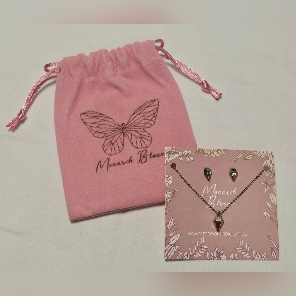 MONARCH BLOOM Shine Bright Necklace and Earring Set NEW